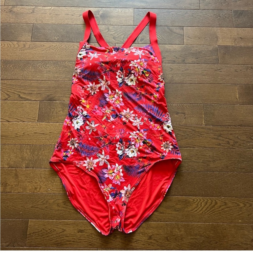 La Vie En Rose Bathing Suit - Red Floral